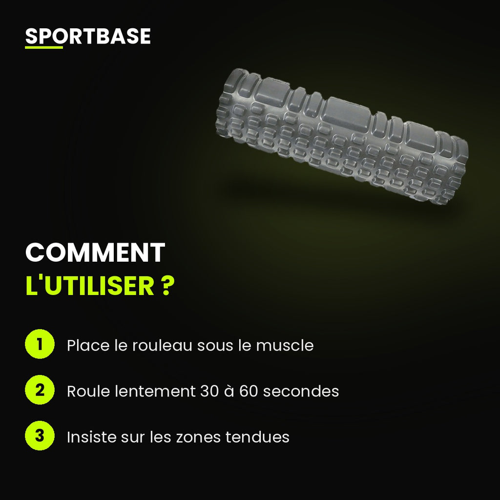 Mini rouleau de massage utilisé pour l'auto-massage après l'entraînement